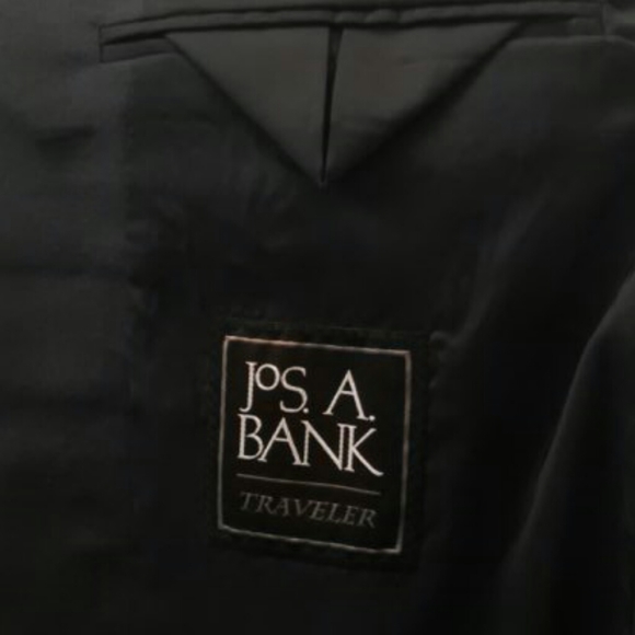 Like New Jos. A. Bank Solid Navy Blue Wool Traveler Suit  44R - Picture 4 of 11